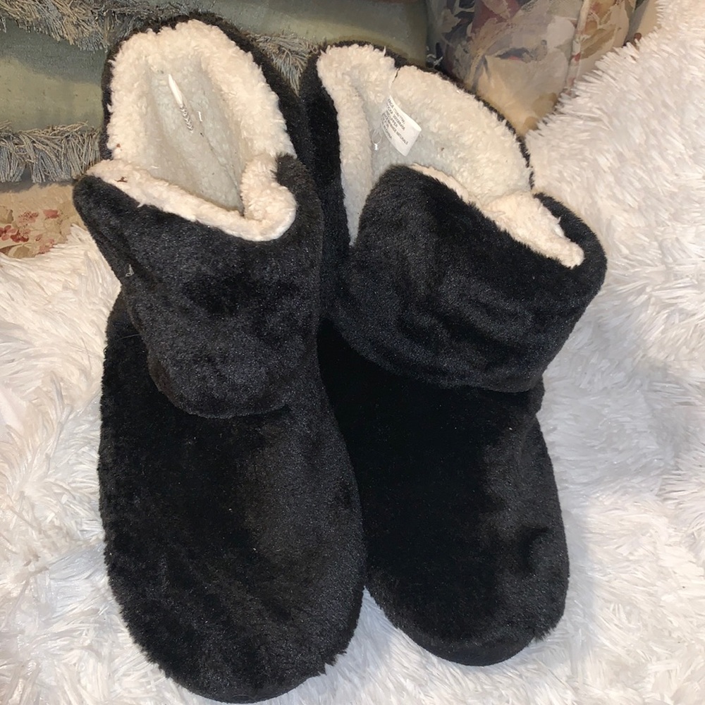 Catherines faux fur booties size 10